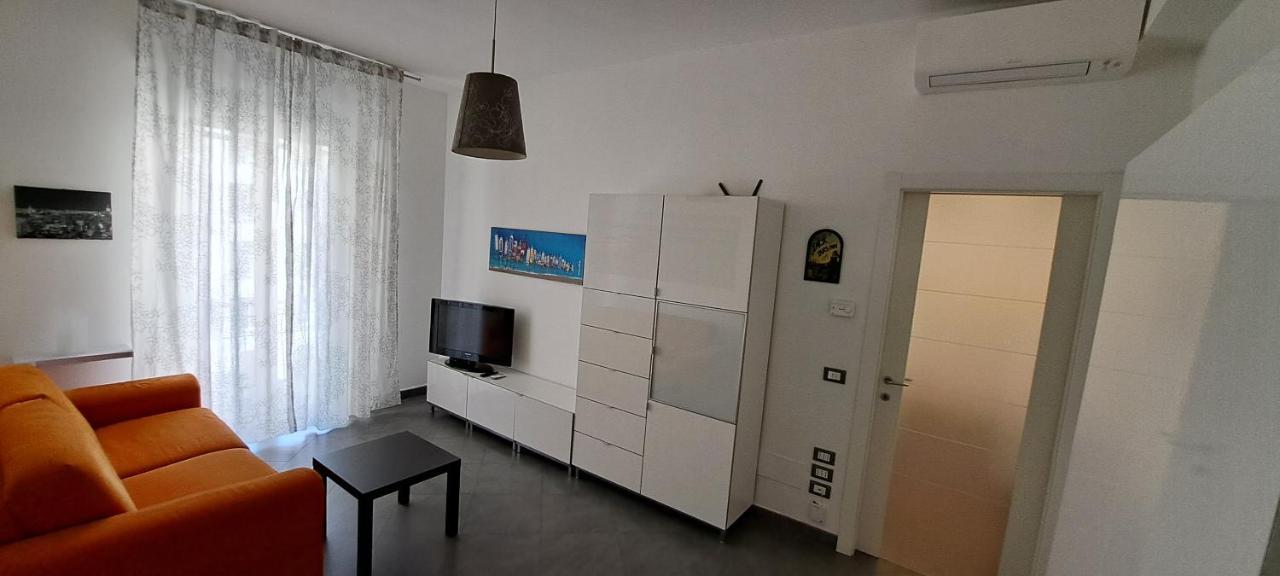 Waterfront Apartment La Spezia Exterior photo